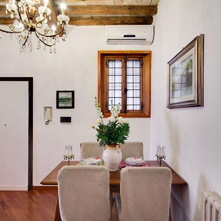 Stunning Pantheon Apartment Рим Номер фото